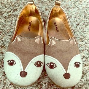 Old navy Girl Toddler size 8 Fox slip on shoes